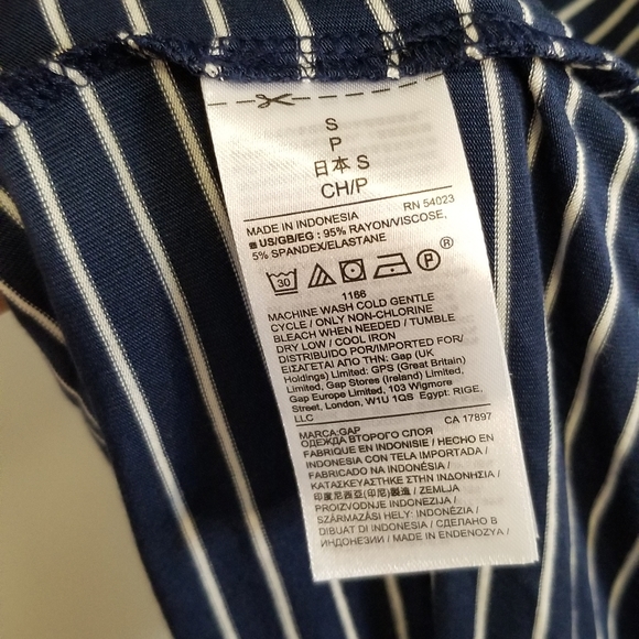 NWT Gap Bodycon mid-length stretchy navy pinstriped dress - Picture 9 of 9